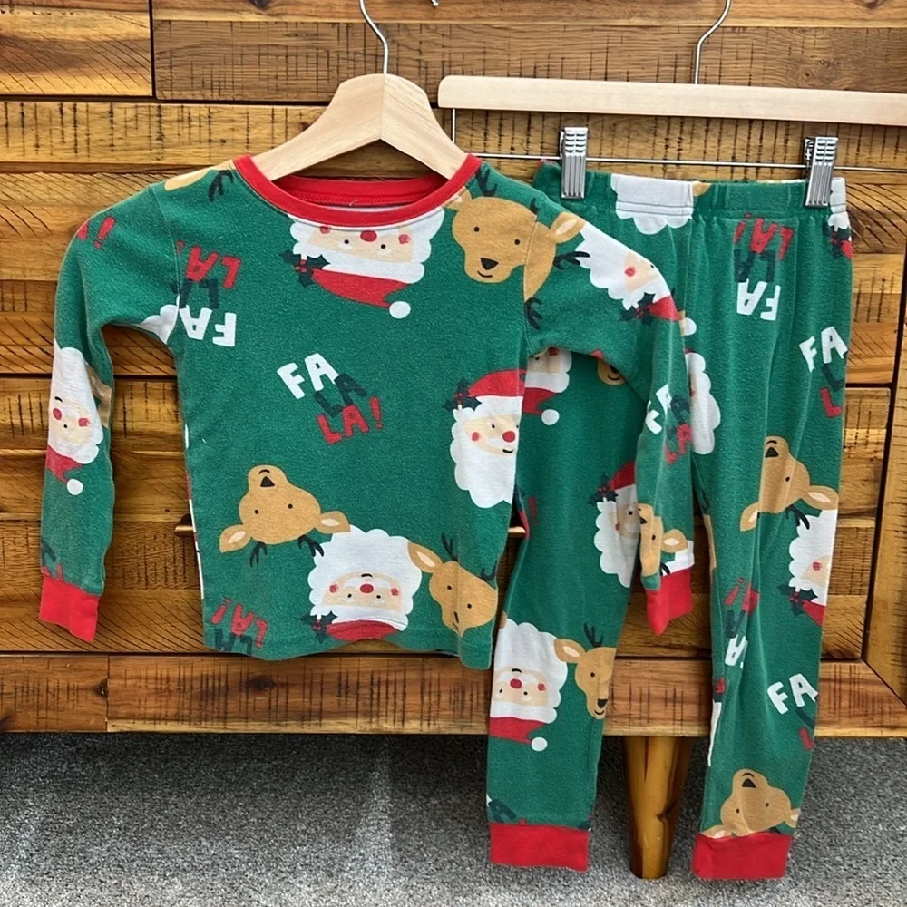 Carter’s Christmas Pajamas Set